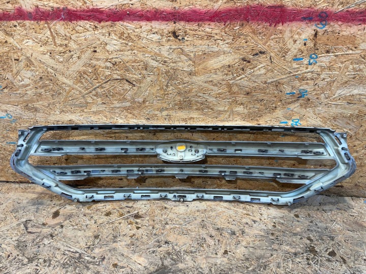 FORD KUGA MK2 II LIFT 16-19 CALANDRE GRILLE GRILLE CENTRALE PARE-CHOCS AVANT