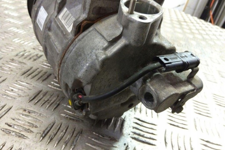 COMPRESSEUR DE CLIMATISATION BMW X3 (F25) 9217869 3.5L GASOLINE 225KW 2012