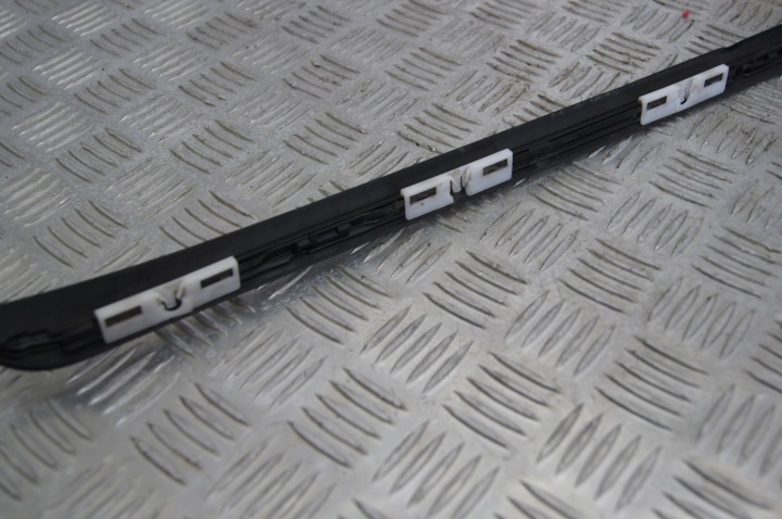 TOYOTA HIGHLANDER III USA BAGUETTES PARE-BRISE