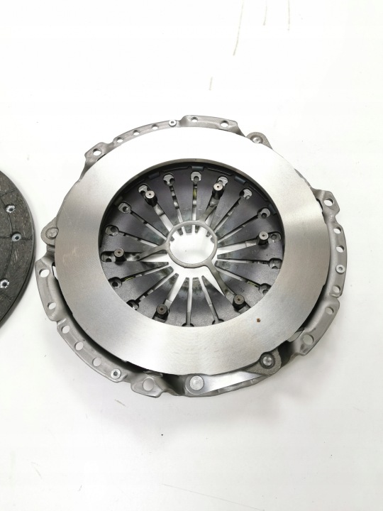 KIT ADHÉRENCE DISQUE COLLIER FORD TRANSIT 2000- OE 4456167