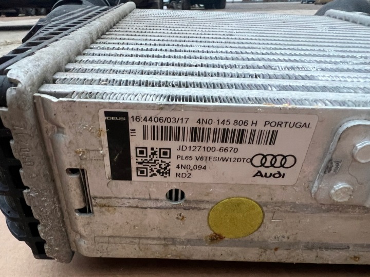 AUDI A8 D5 4N 3,0 TFSI RADIATEUR ÉCHANGEUR AIR-AIR DROIT TUYAU ENSEMBLE