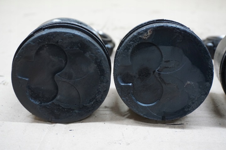 ISUZU TROOPER PISTON PISTONS BIELLE 2,2 TD ,,C223″ 84-91R