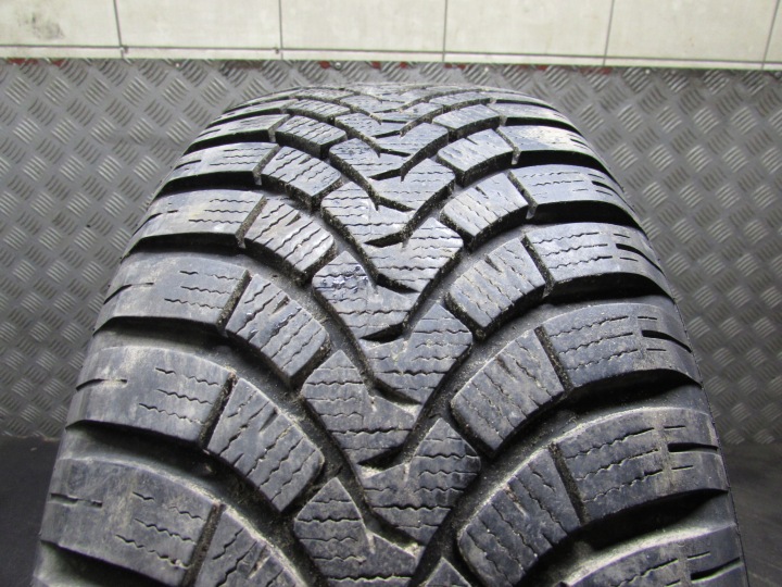 PNEU FALKEN EUROWINTER H501 225/60/16 11/19 HIVER