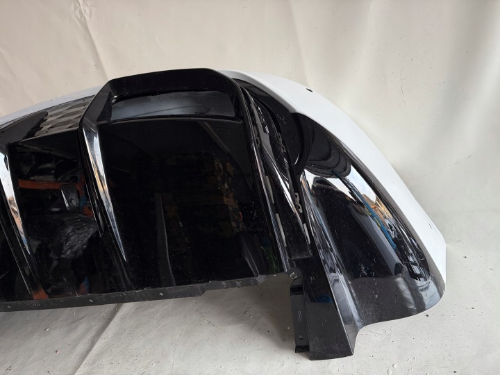 PARE-CHOCS ARRIÈRE ARRIÈRE AUDI E-TRON GT RS 4J3 4J3807421B PERFORMANCE