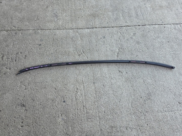 BMW E39 BERLINE 00R MOULURE TOITS DROITE