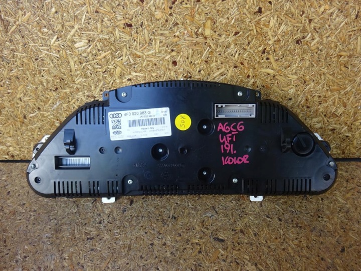 AUDI A6 C6 2.7 TDI LIFT 08-11 COMPTEUR TABLEAU DE BORD 4F0920983G