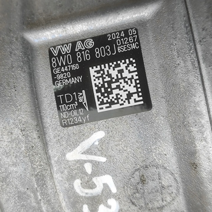 AUDI A6 C8 AVANT 4A5 POMPE SYSTÈMES CLIMATISATION 2024 8W0816803J