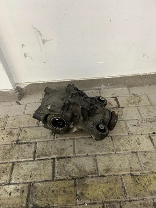 RÉDUCTEUR DE VITESSE ARRIÈRE JAGUAR XE (X760) D7833 2.0L DIESEL 120KW 2015