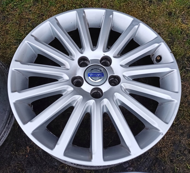 ALUSY 17 5X108 ORIGINAL VOLVO V40 V50 V70 S40 S60 S80 C30 C50 XC FORD 