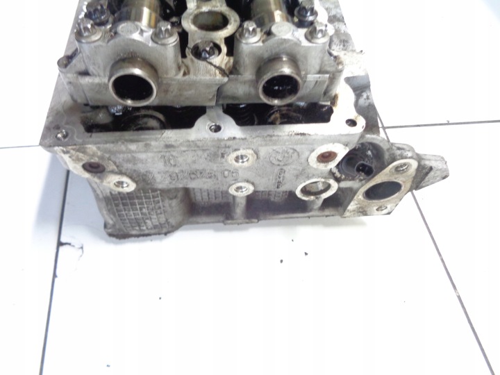 BMW 1 E87 2.0D N47D20A CULASSE 778109304