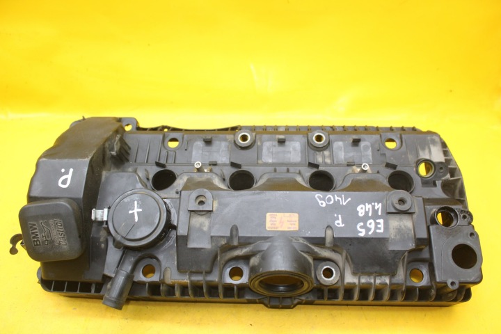 COUVERCLE DE SOUPAPES DROITE 75221510 BMW E65 4.4 B