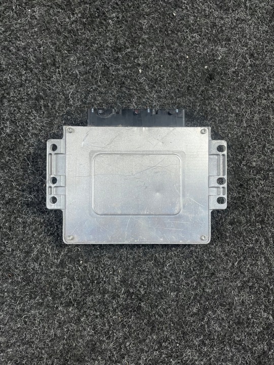 CONTRÔLEUR ORDINATEUR MOTEUR CITROEN 215851667A 9657018380