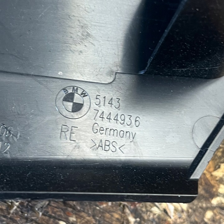 SLONA BAGUETTES SEUIL MONTANTS BMW F40 F44 OEM 7444936