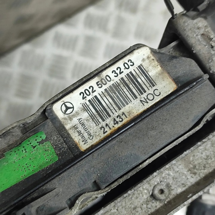 PIÈCES REFROIDISSEMENT MERCEDES-BENZ SLK (R170) A2025003203 28929436 2.3L 142KW
