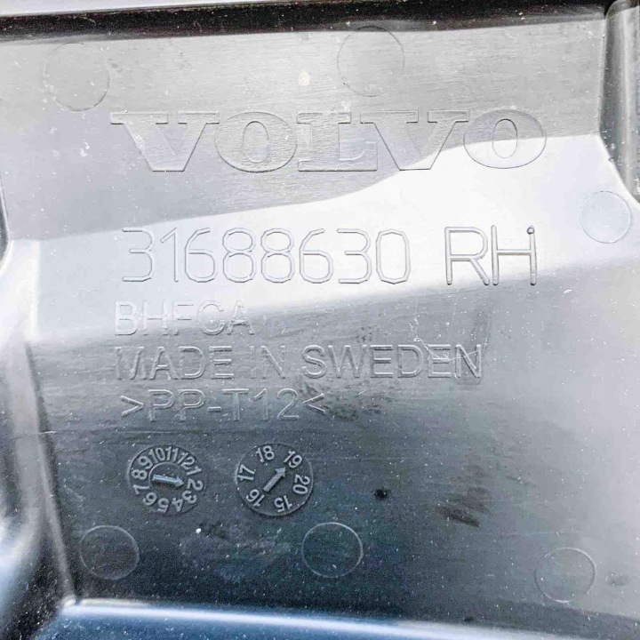 AUTRE PIÈCES DE CARROSSERIE VOLVO V90 II 31688630 10586034 2.0L 183KW 2019