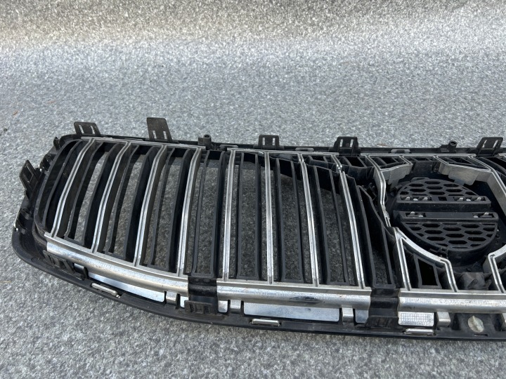 CALANDRE CALANDRE GRILLE AVANT AVANT VOLVO S60 V60 32132216 32132226 32132227