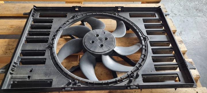 A4 B9 8W VENTILATEUR RADIATEUR MODULE 2.0 TDI 8W0959455 A5 8W