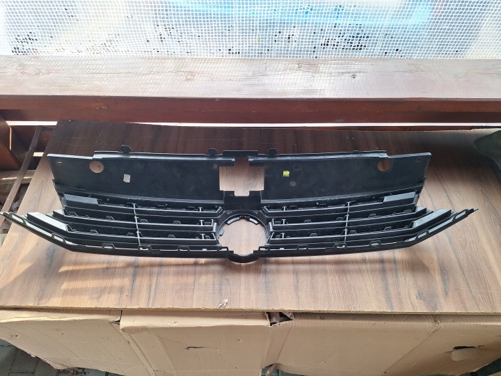 CALANDRE RADIATEUR GRILLE GRILLE VW PASSAT B8 3G0