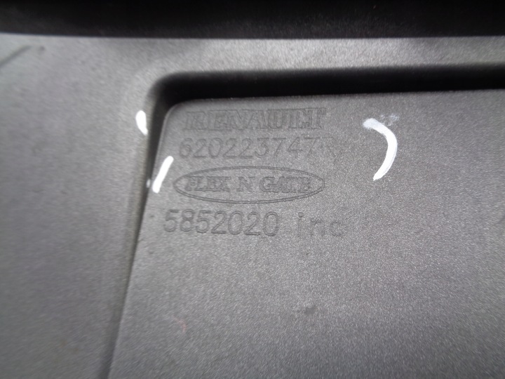 PARE-CHOCS AVANT RENAULT KANGOO IV 21- NR 49789