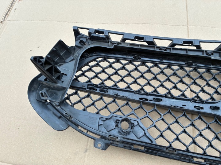 GRILLE CALANDRE CHÂSSIS MERCEDES A-KLASA A CLASSE W177 LIFT 2022