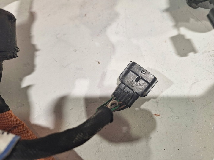 PRISE LADOWANIA 242442073R RENAULT TWINGO III ELEKTRYK