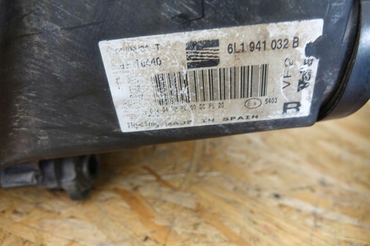 PROJECTEUR XÉNON 2 PHARES AVANT GAUCHE DROITE EUROPE SEAT IBIZA III XÉNON