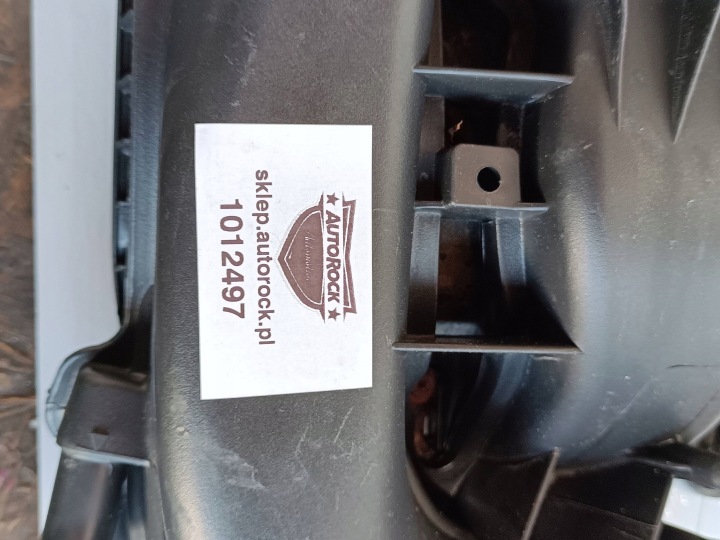 COLLECTEUR ADMISSION PAPILLON DES GAZ 2014 DODGE DURANGO III 05184070AK