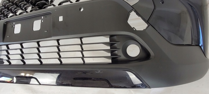 PARE-CHOCS SPOILER GRILLE TOYOTA COROLLA CROSS 2021-