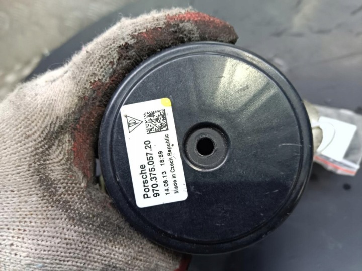 PORSCHE PANAMERA 970 COUSSIN POIGNÉE MOTEUR DROITE 97037505720