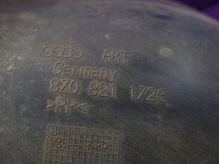 AUDI A2 99-05 PASSAGE DE ROUE DROIT AVANT LZ9W 8Z0821172