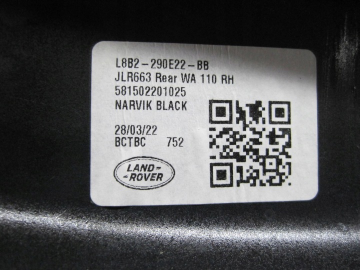 LAND ROVER DEFENDER L663 VERSION 90-KA SEUIL DROIT