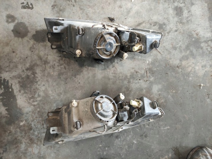 COMPLET AVANT MITSUBISHI CARISMA I T44