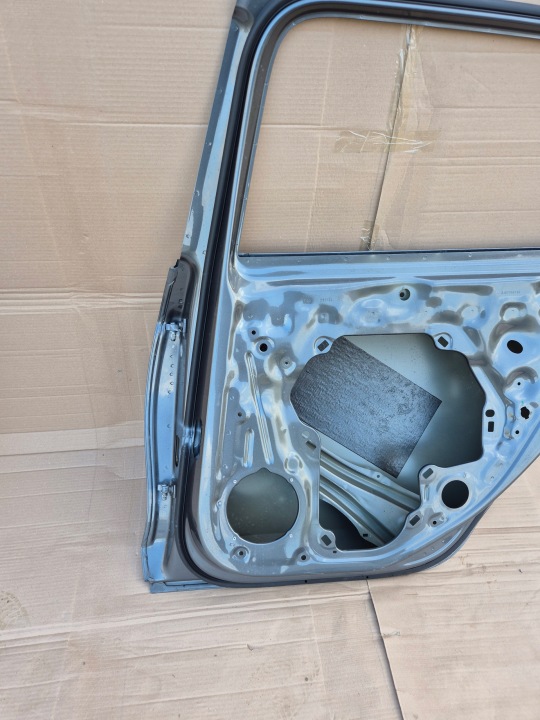 VW PASSAT B9 UNIVERSEL 3J0 23R. PORTES DROIT ARRIÈRE D418