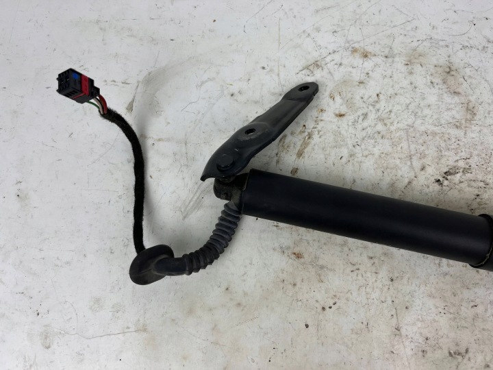 SERVOMOTEUR COUVERCLES DE COFFRE COUVERCLES DE COFFRE AUDI Q5 SQ5 80A827851D
