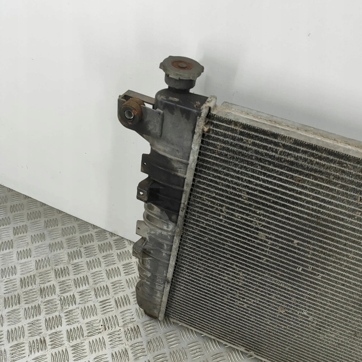 RADIATEUR EAU DODGE DURANGO (DN) 52028775AD 28192792 5.9L 183KW 1999