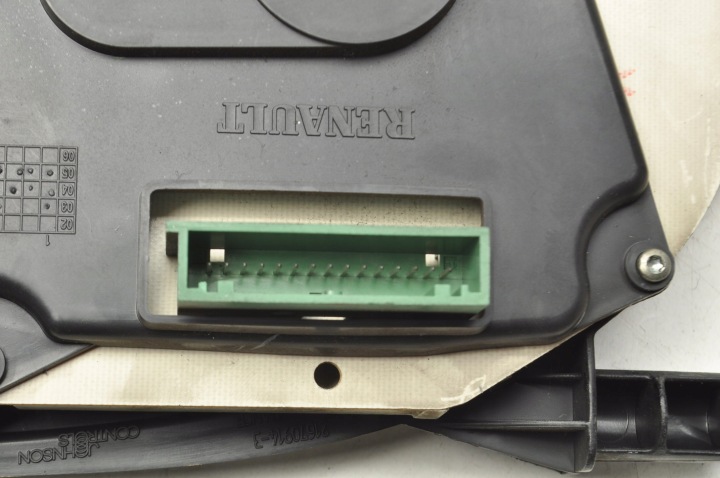 RENAULT KANGOO I LIFT COMPTEUR TABLEAU DE BORD EUROPE 8200336241