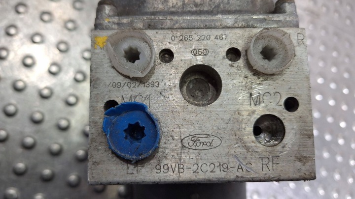 POMPE CONTRÔLEUR ABS 99VB-2C219-AC 0265220467 FORD TRANSIT MK4
