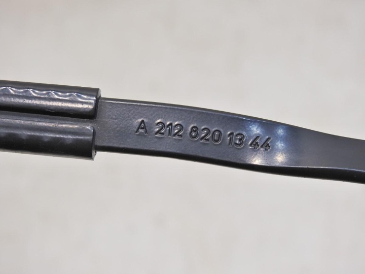BRAS ESSUIE-GLACES GAUCHE MERCEDES W212 A2128201344