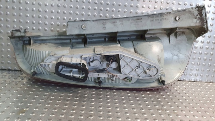 PHARE ARRIÈRE DROITE SKODA ROOMSTER 06- 5J7945096