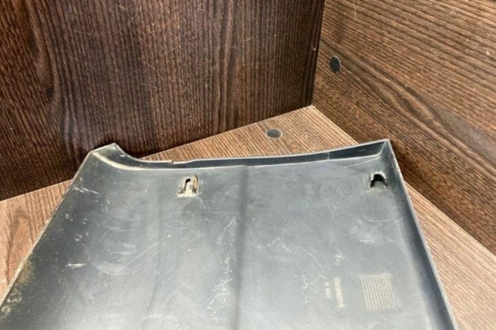 MOULURE ARRIÈRE GAUCHE GARDE-BOUE FIAT DUCATO FLATBED (290_) 1304018070 2.0L