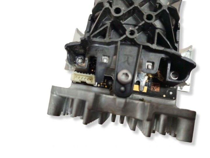 PIÈCE PHARES AVANT CÔTÉ DROITE BMW 5 G30 G31 1039012