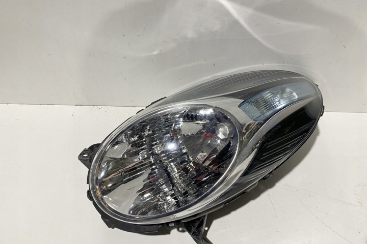 PHARE GAUCHE AVANT NISSAN MICRA III (K12) 26060BG10B 1.2L GASOLINE 66KW