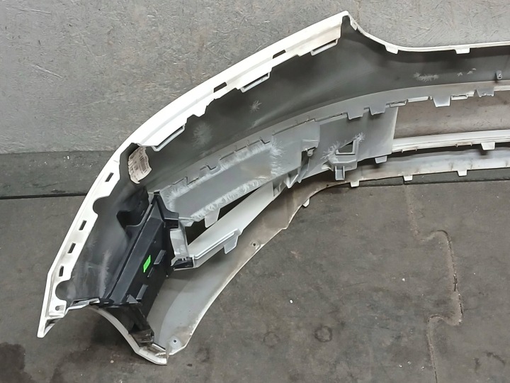 PARE-CHOCS AVANT SKODA FABIA IV 4