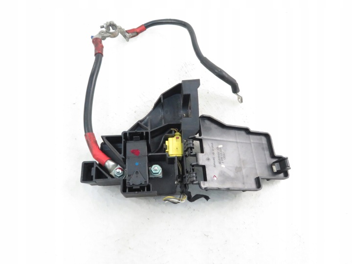 SERRE-CÂBLE AUDI A8 D3 4E0971845F