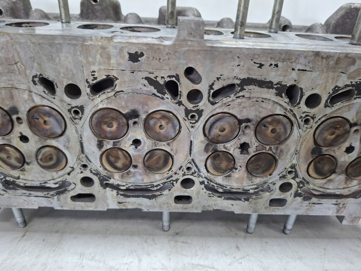 CULASSE 55576915 OPEL INSIGNIA ASTRA J 2.0 CDTI 2009-