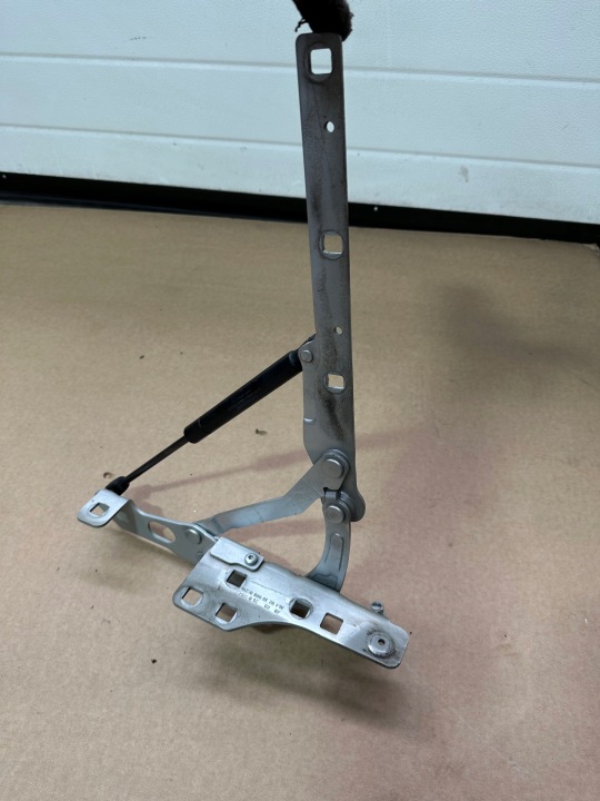 CHARNIÈRE CAPOTS GAUCHE MERCEDES SL R230, W230 C775