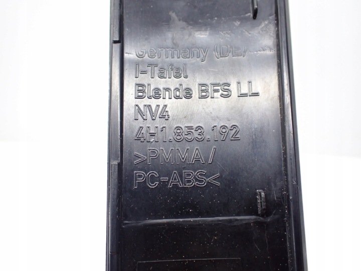 MOULURE DÉCOR TABLEAU DE BORD PIANO AUDI A8 D4 4H1853192