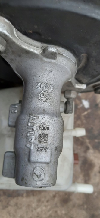 POMPE SERVO FREIN BERLINGO II 9681268480