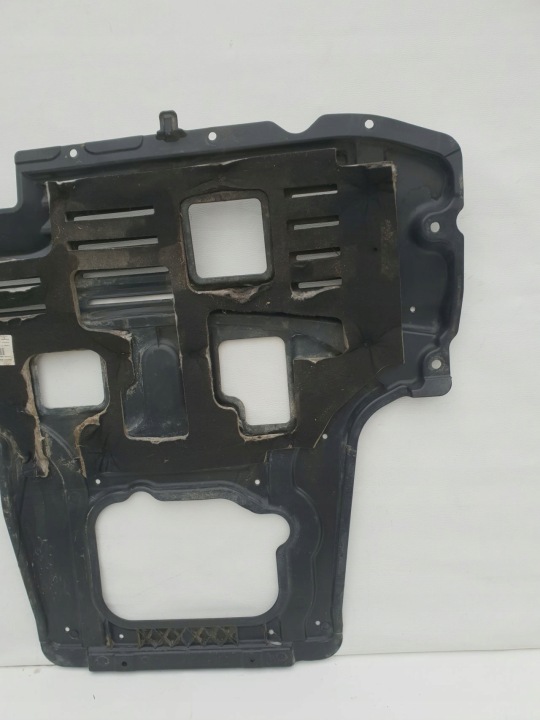 NISSAN NV200 PLAQUE PROTECTION SOUS MOTEUR AVANT