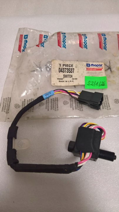CHRYSLER DODGE 4373537 CAPTEUR STOP SPEED CONTROL SWITCH 04373537